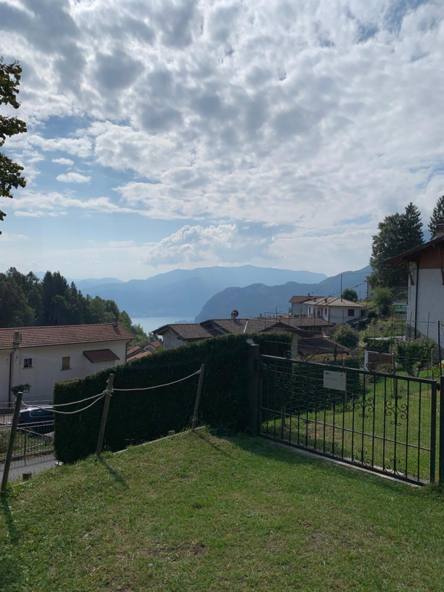 Casa Savina - Stupenda Vista Lago E Monti Plesio Exteriör bild