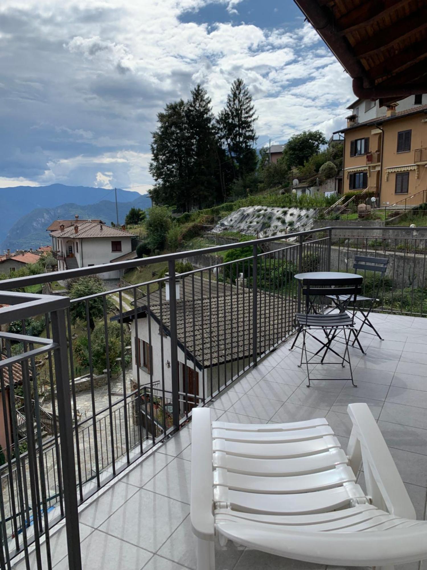 Casa Savina - Stupenda Vista Lago E Monti Plesio Exteriör bild